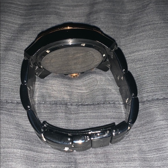 Michael Kors Watch - Picture 4 of 6